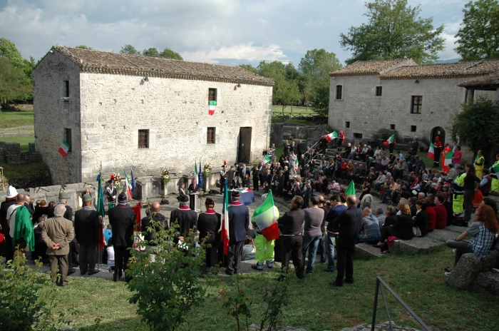 Clicca per vedere l'immagine alla massima grandezza