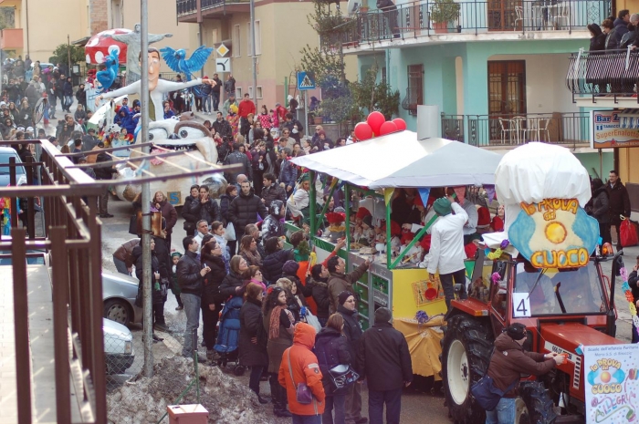 Clicca per vedere l'immagine alla massima grandezza