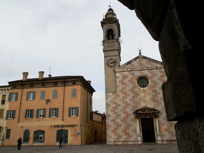 Clicca per vedere l'immagine alla massima grandezza