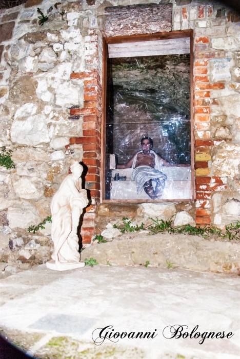 Clicca per vedere l'immagine alla massima grandezza