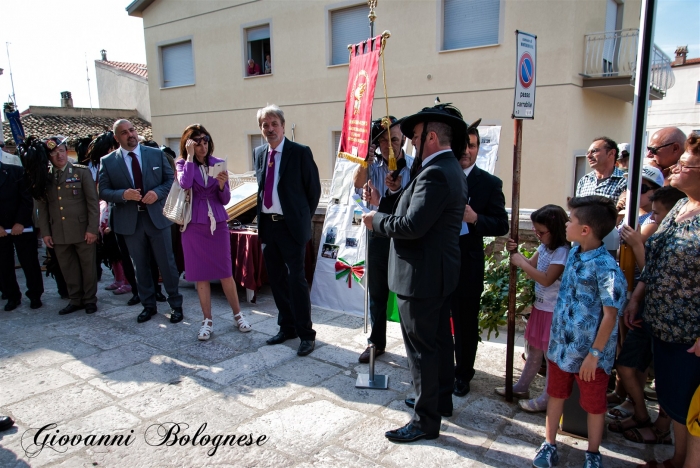 Clicca per vedere l'immagine alla massima grandezza