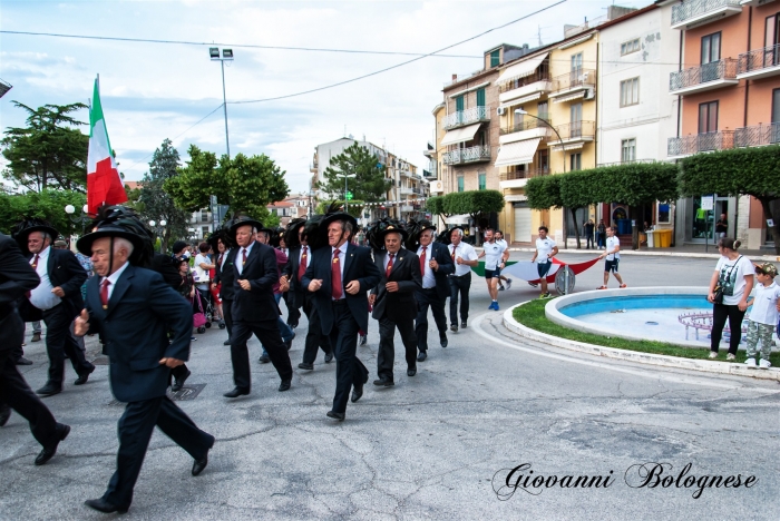 Clicca per vedere l'immagine alla massima grandezza