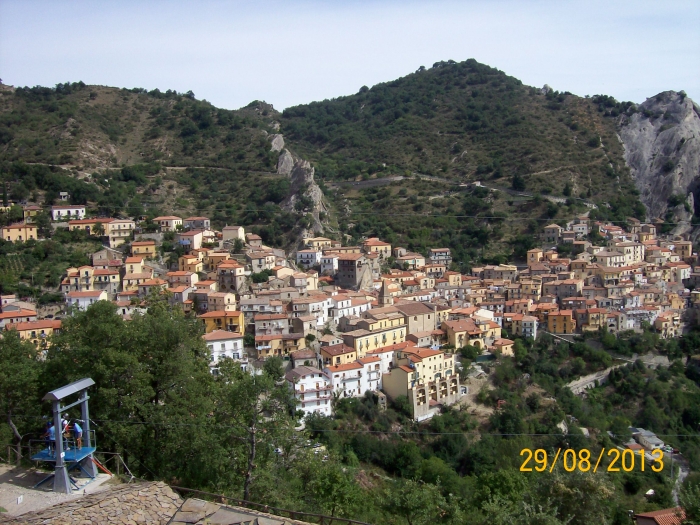 Clicca per vedere l'immagine alla massima grandezza