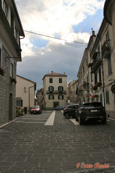 Clicca per vedere l'immagine alla massima grandezza